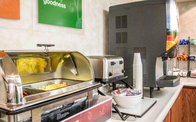 Comfort Inn & Suites