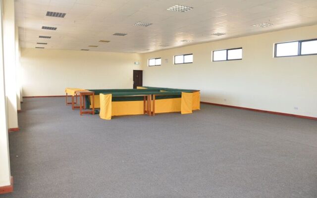 Luwa Evergreen Hotel