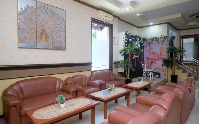 Urbanview Hotel Dedy Jaya Brebes