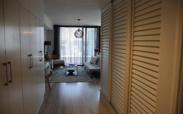 Mondaine Central Luxurious Spacious And Trendy