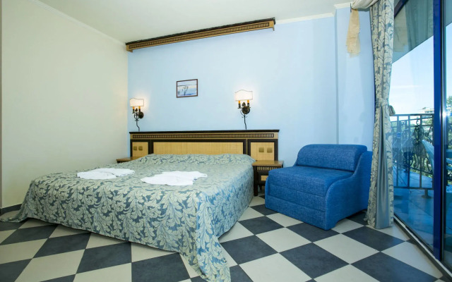 Chaika Beach Resort