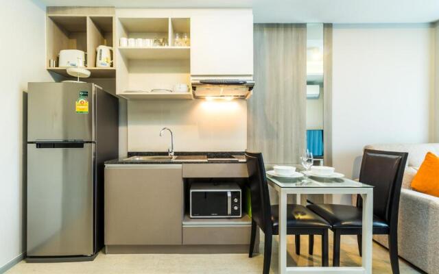 6 Avenue Surin by Lofty