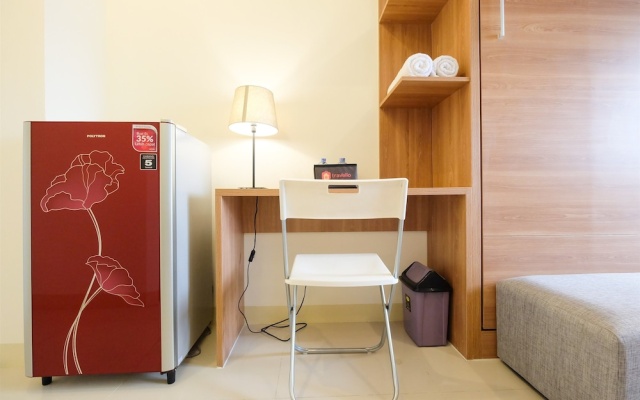 Modern Studio at Green Pramuka City Apartment near to Shopping Center – Guest Rooms – Jakarta