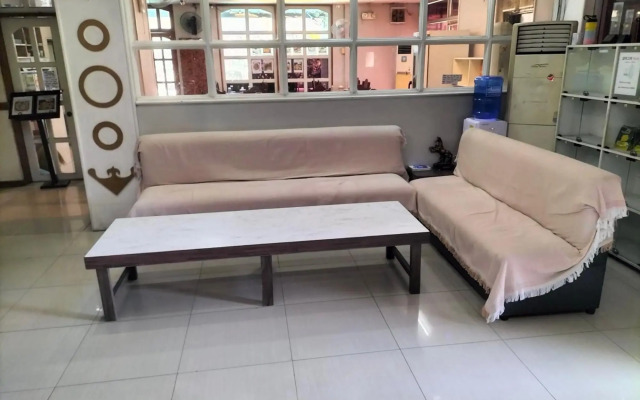 OYO 700 Pj Inn Hotel