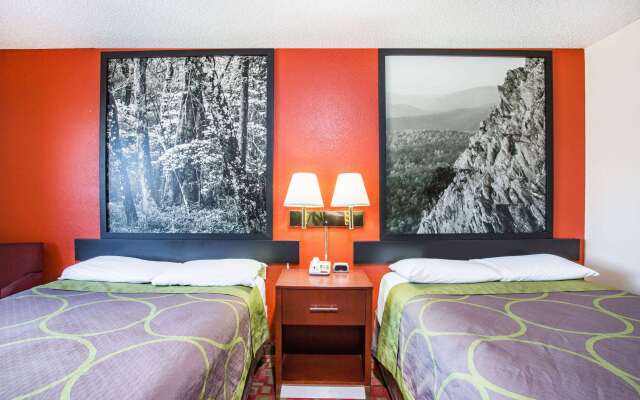 Super 8 by Wyndham Harrisonburg