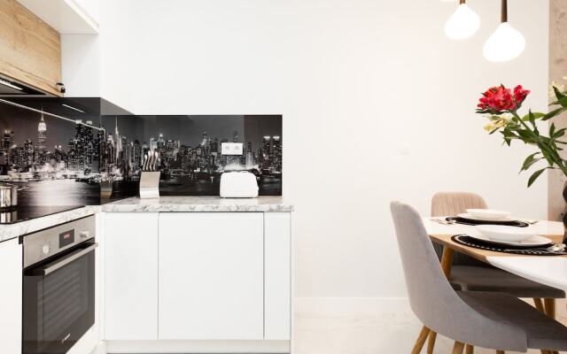 Apartment Dzielna Warsaw by Renters