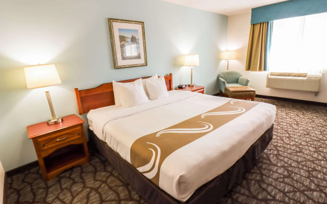 Quality Inn & Suites Sequim at Olympic National Park