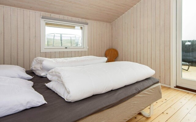 Spacious Holiday Home With Sauna in Hvide Sande
