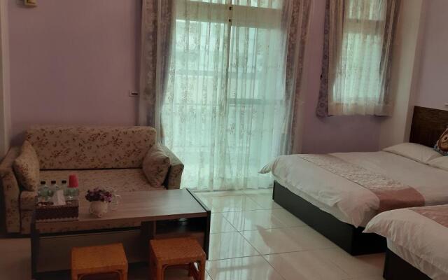 NiHuiHoung Bed and Breakfast