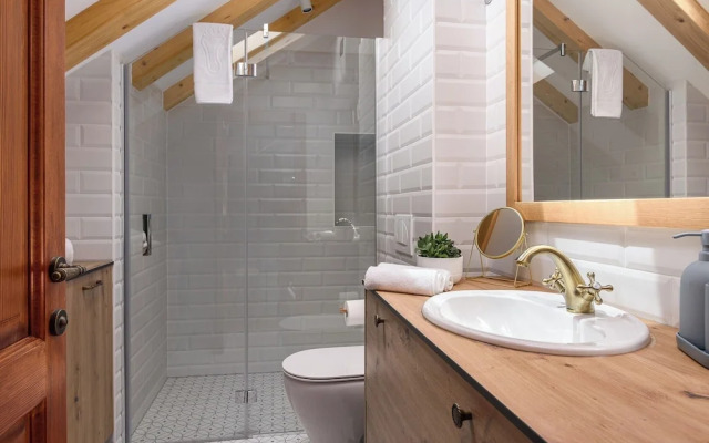 Oleander Center Suites