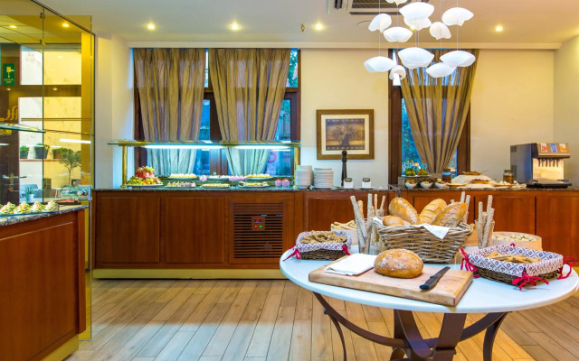 Hotel Ideon