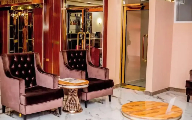 Villa Hilton  Hotels and Apartments