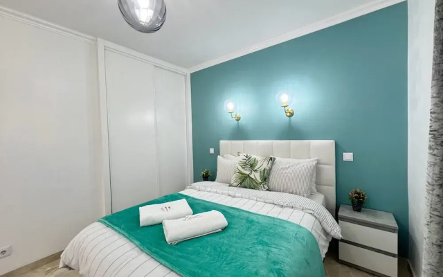 Albufeira Town Apartment by Homing