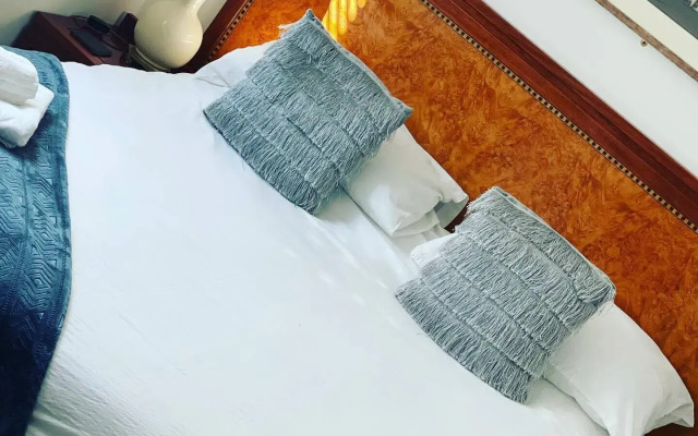 White Stag Lodge