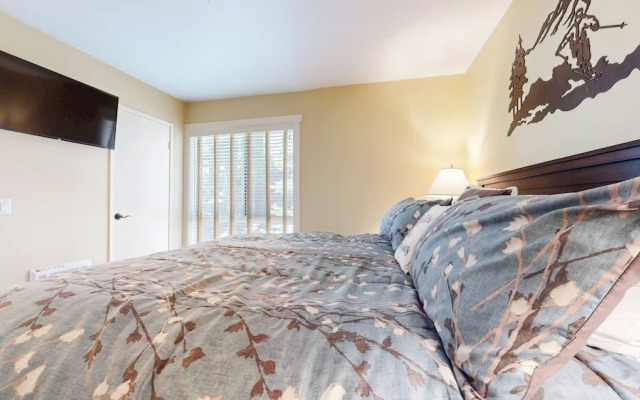 Bigwood #30 2 Bedroom Condo