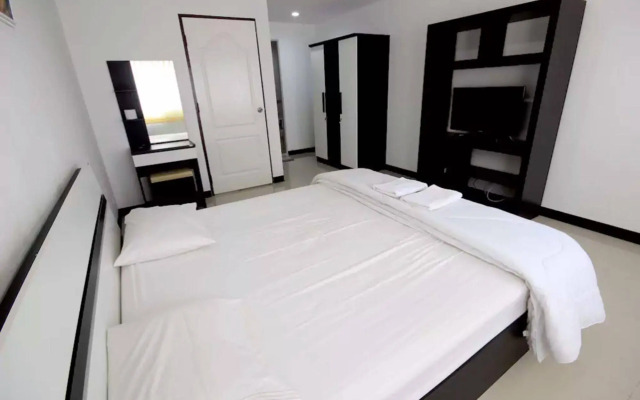 M Plus 2 Apartments
