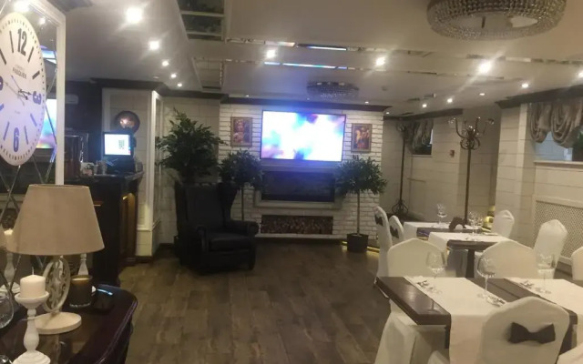 Hotel Mirazh