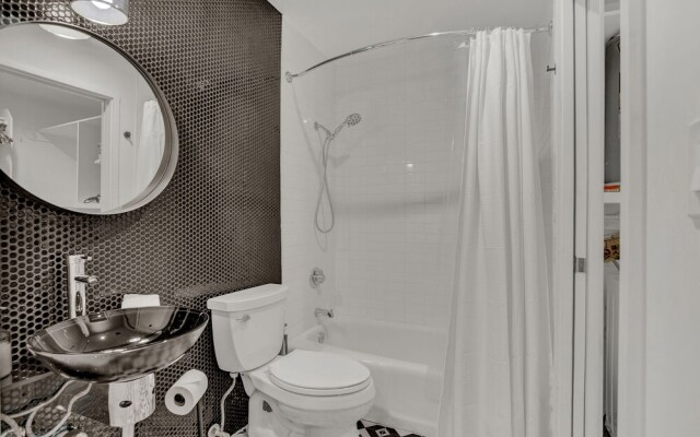 Stunning Soco Studio-skyline Views-steps to Dtown!