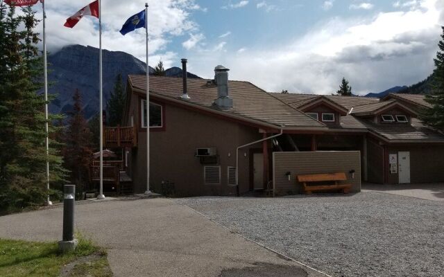 HI Banff Alpine Centre - Hostel