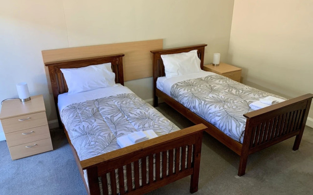 Settlers Hotel York