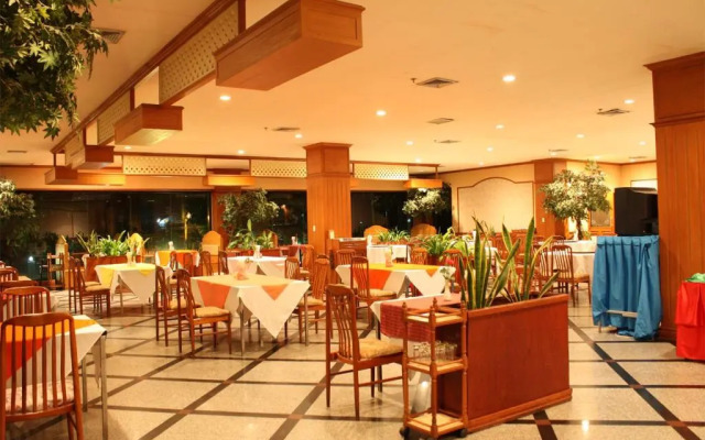 JP Emerald Hotel