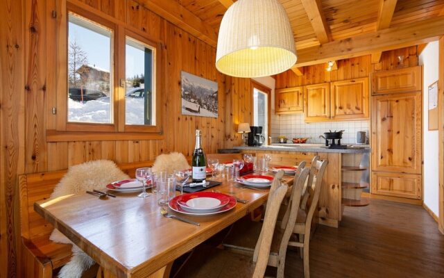 Relaxing Sauna Chalet for 6