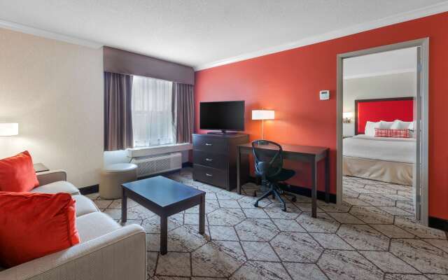 Best Western Plus Rose City Suites