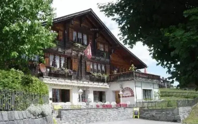 Hotel Staziun