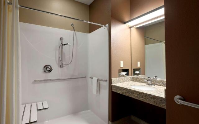 Microtel Inn & Suites by Wyndham St Clairsville/Wheeling