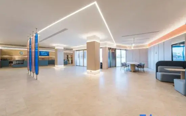 HanTing Hotel (Ordos Otog Banner Qipanjing)