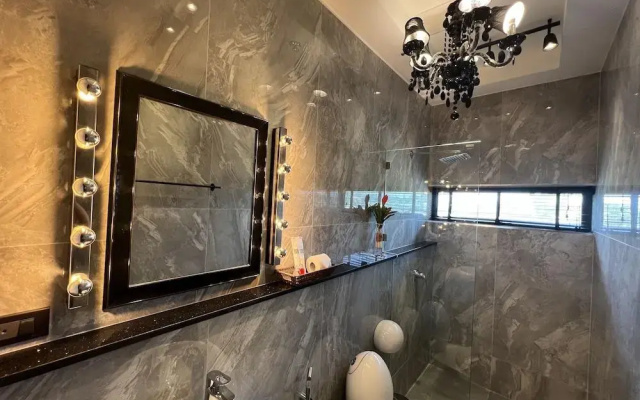 Art Pool Villa