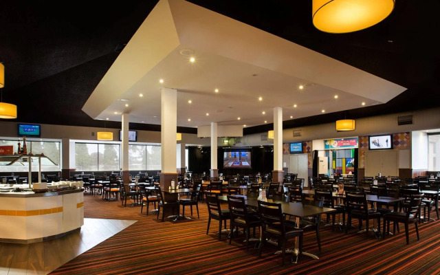 Nightcap at Gateway Hotel