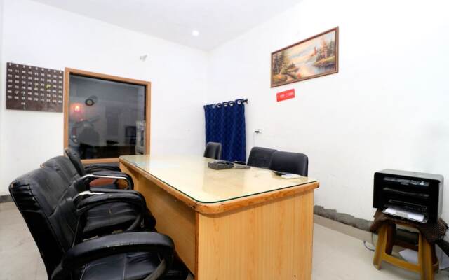 OYO 16734 Sheela Stays