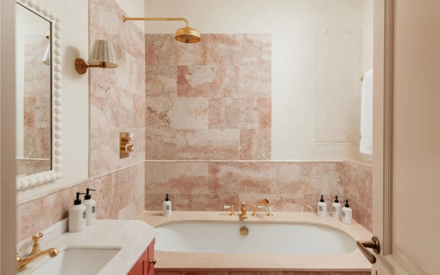 Iniala Harbour House