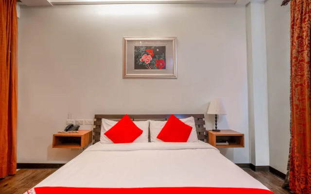 OYO 579 Anisabel Suites