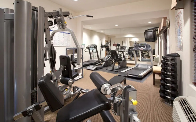 Holiday Inn Express & Suites Evanston