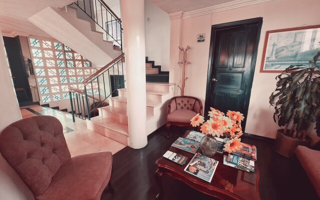 Hotel & Suites Gonsalez Suarez Quito