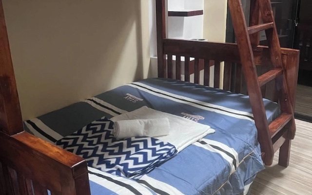 BN 5BR House With Mountain View