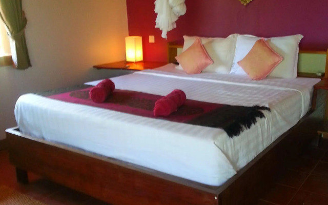 Tara Lodge