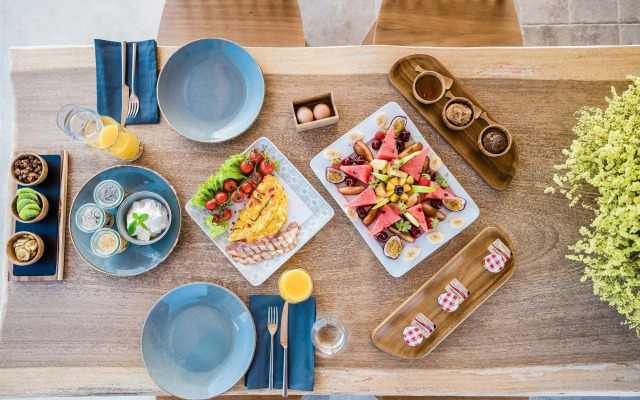 Portes Mykonos Suites & Villas