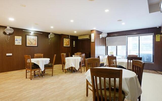 Fabhotel Tuliip Residency