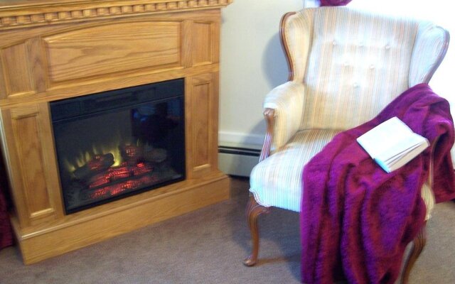 Fox and Hound Bed & Breakfast