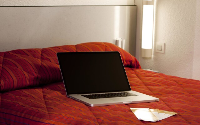 FASTHOTEL Reims Est - Taissy