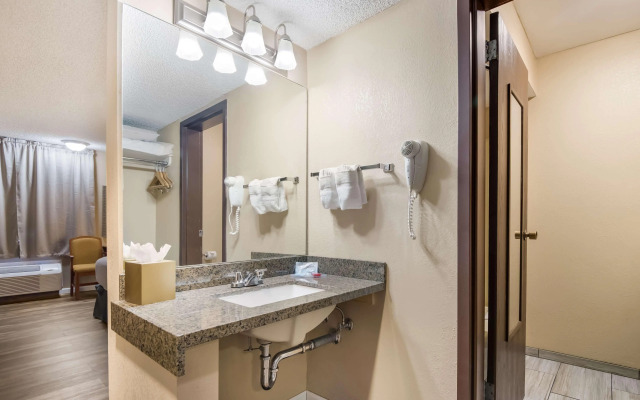 SureStay Plus Hotel by Best Western Reno Airport