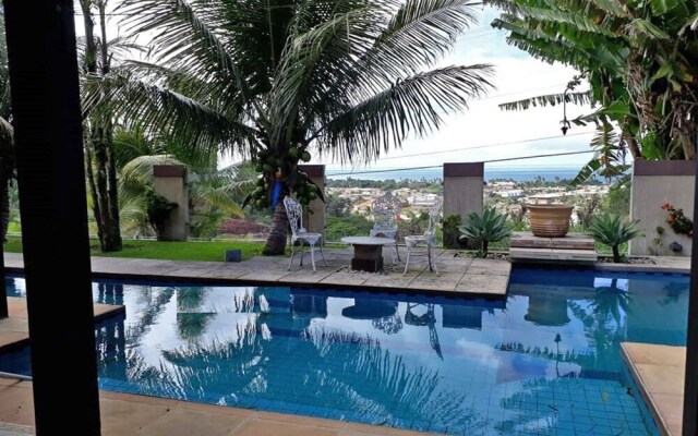 Casa na Praia de Taperapuan com piscina vista Mar
