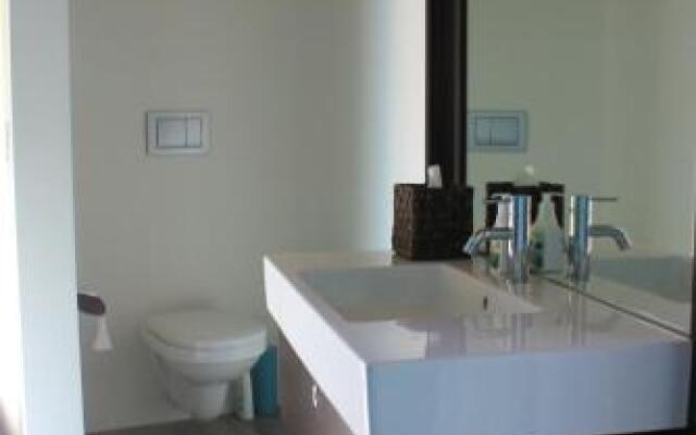 Hot Water Beach Bure Wera