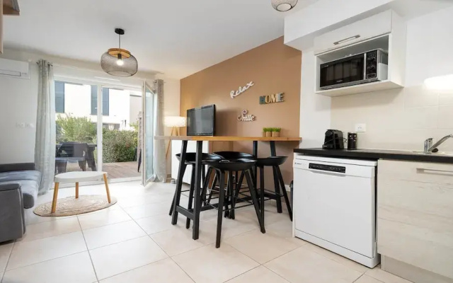 Villa in France Near Beach & Heated Pool