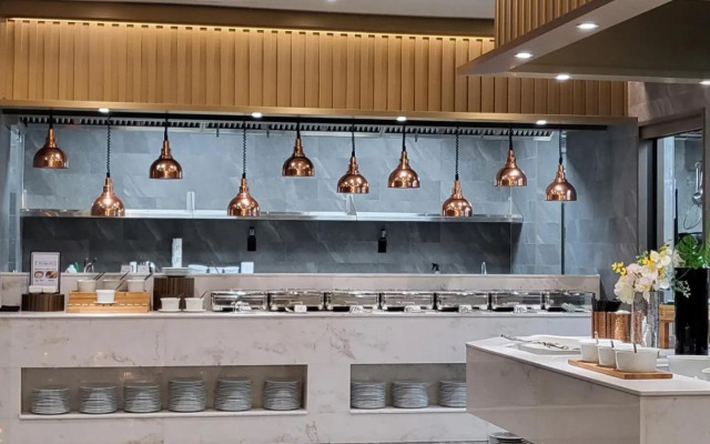 Layers Hotel Busan Hadan
