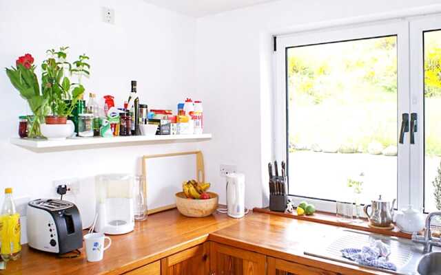 House With one Bedroom in Tourmakeady/derrypark, With Wonderful Lake V