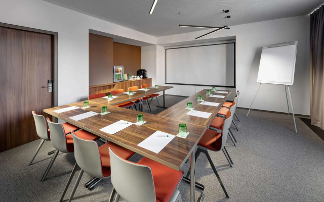 Clarion Hotel Vienna South